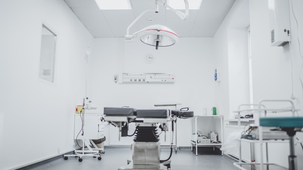 Tummy Tuck and Liposuction in Puerto Vallarta: Board-Certified Surgeon, Real Costs